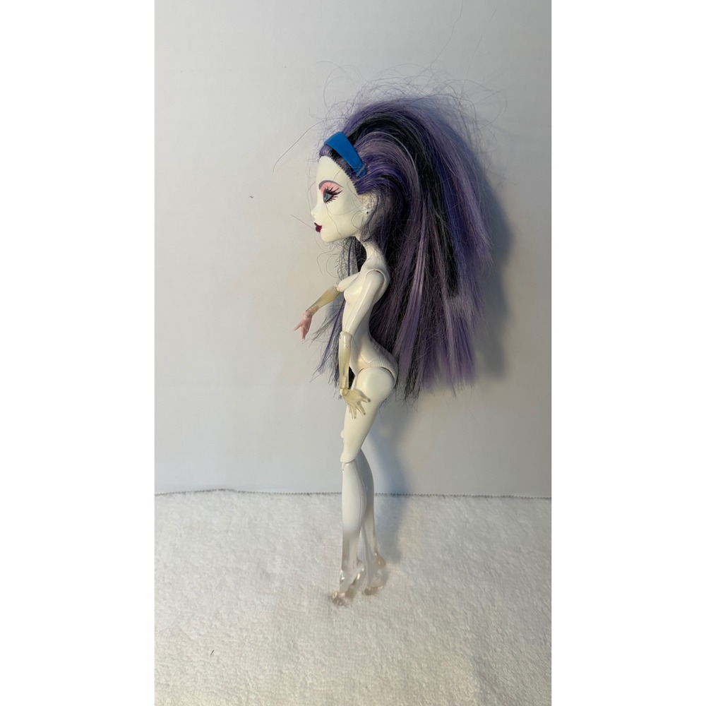 Monster High Spectra Vondergeist G1 Nude Doll PurpleHair Translucent 2008 Mattel - Picture 6 of 7